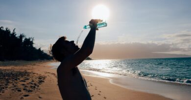 Como manter o corpo hidratado no verão para não prejudicar a saúde